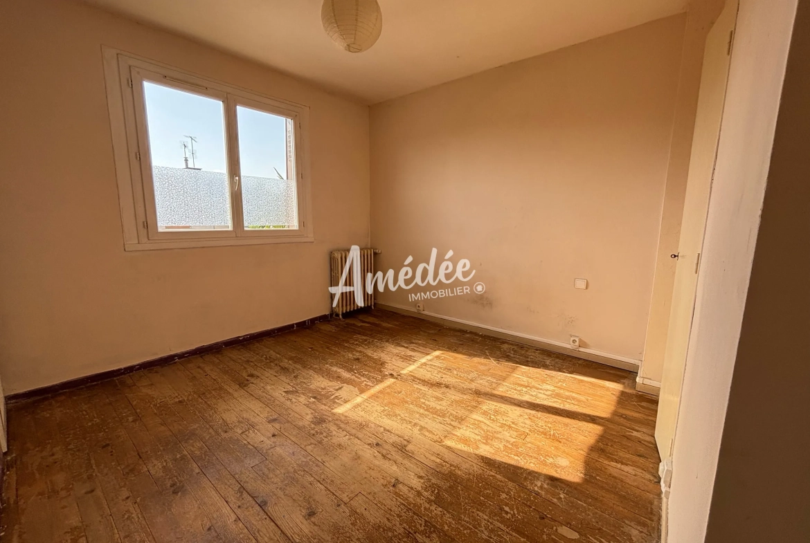 Maison familiale à rénover avec jardin et garage dans le secteur du Stadium à Albi 