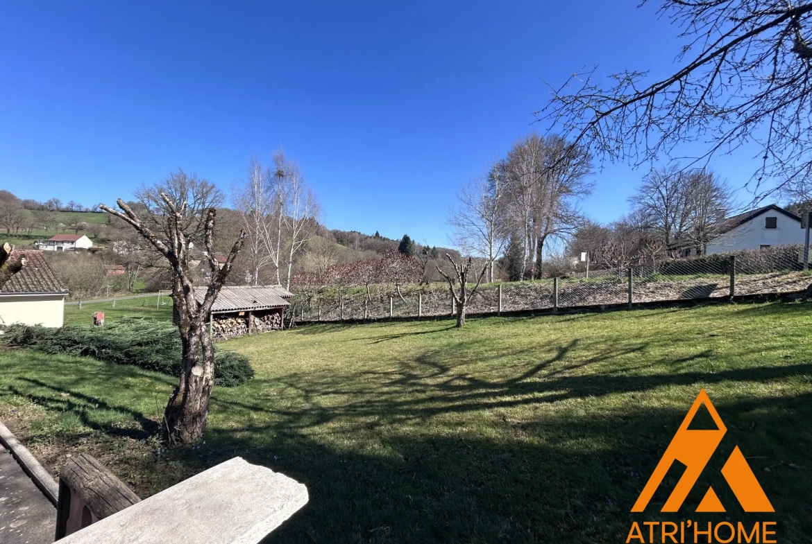 Maison indépendante avec sous-sol et terrain à Arpajon-sur-Cère - 98 m² 