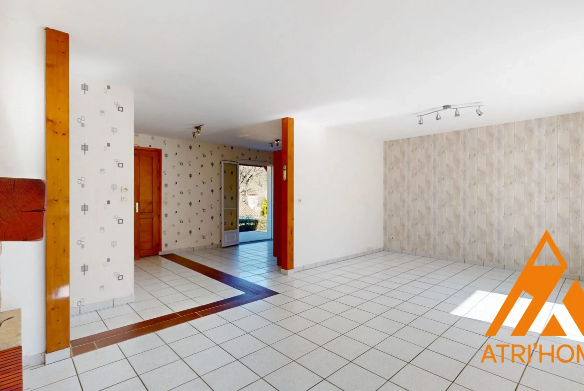 Maison indépendante avec sous-sol et terrain à Arpajon-sur-Cère - 98 m² 