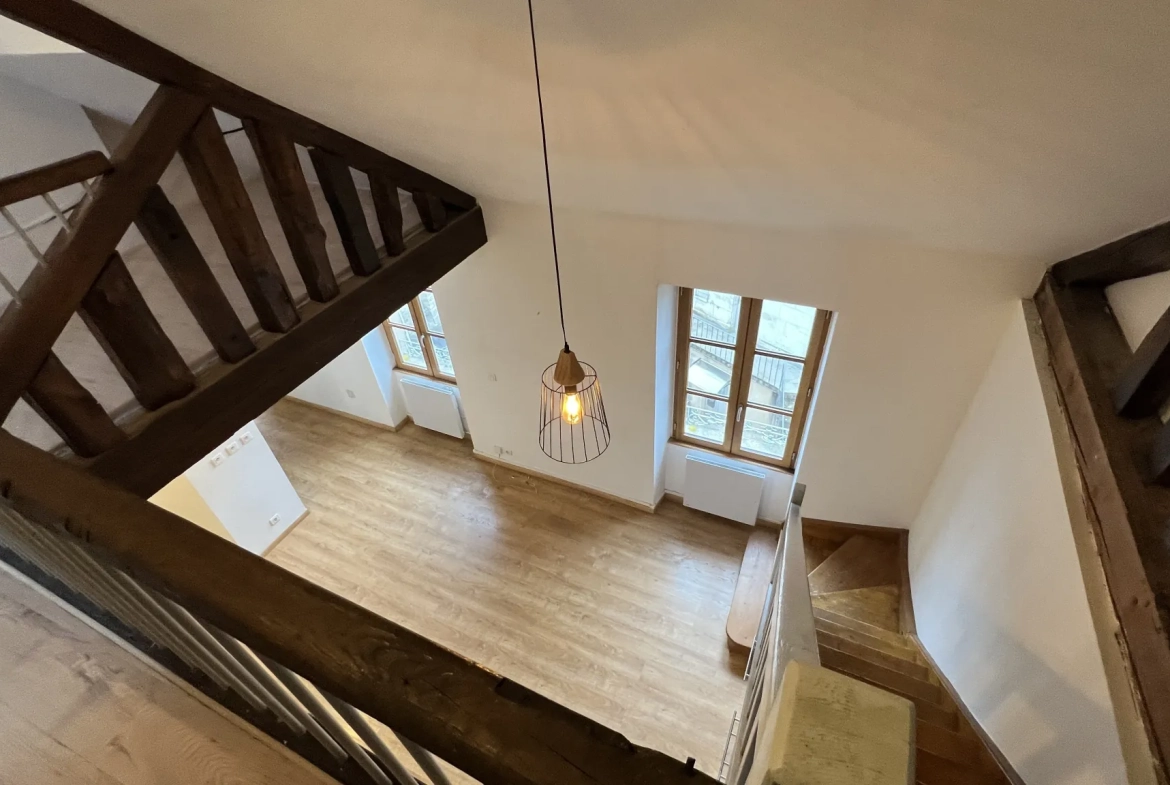 Appartement de caractère avec vue exceptionnelle à Avallon (89) 