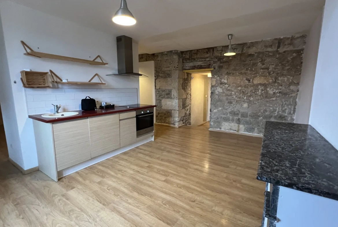 Appartement de caractère avec vue exceptionnelle à Avallon (89) 