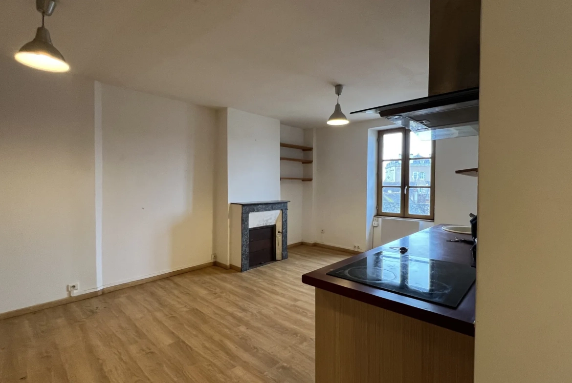Appartement de caractère avec vue exceptionnelle à Avallon (89) 