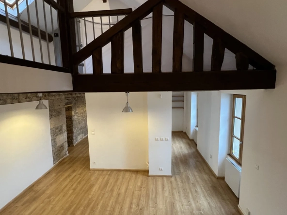 Appartement de caractère avec vue exceptionnelle à Avallon (89)