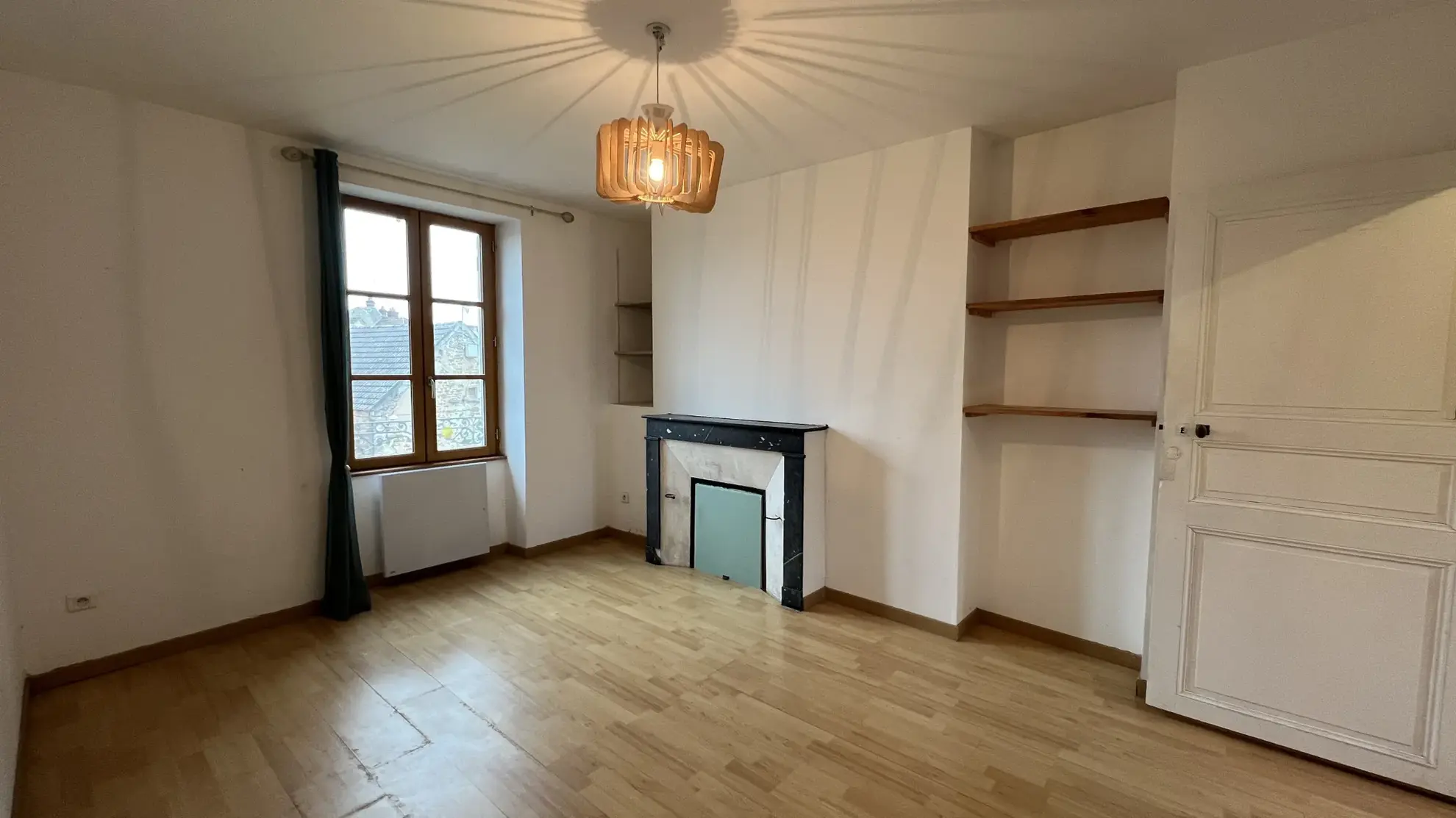 Appartement de caractère avec vue exceptionnelle à Avallon (89) 