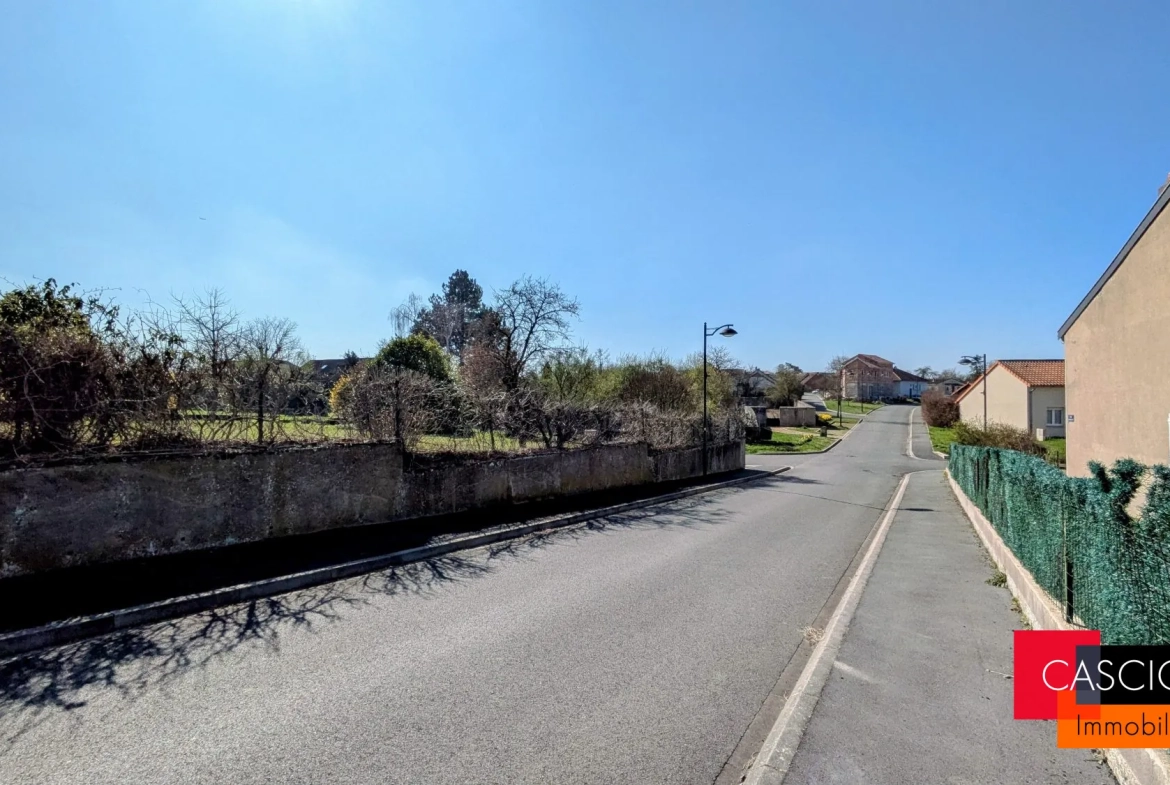 Terrain à Louvigny de 6,81 ares, hors lotissement, libre constructeur 