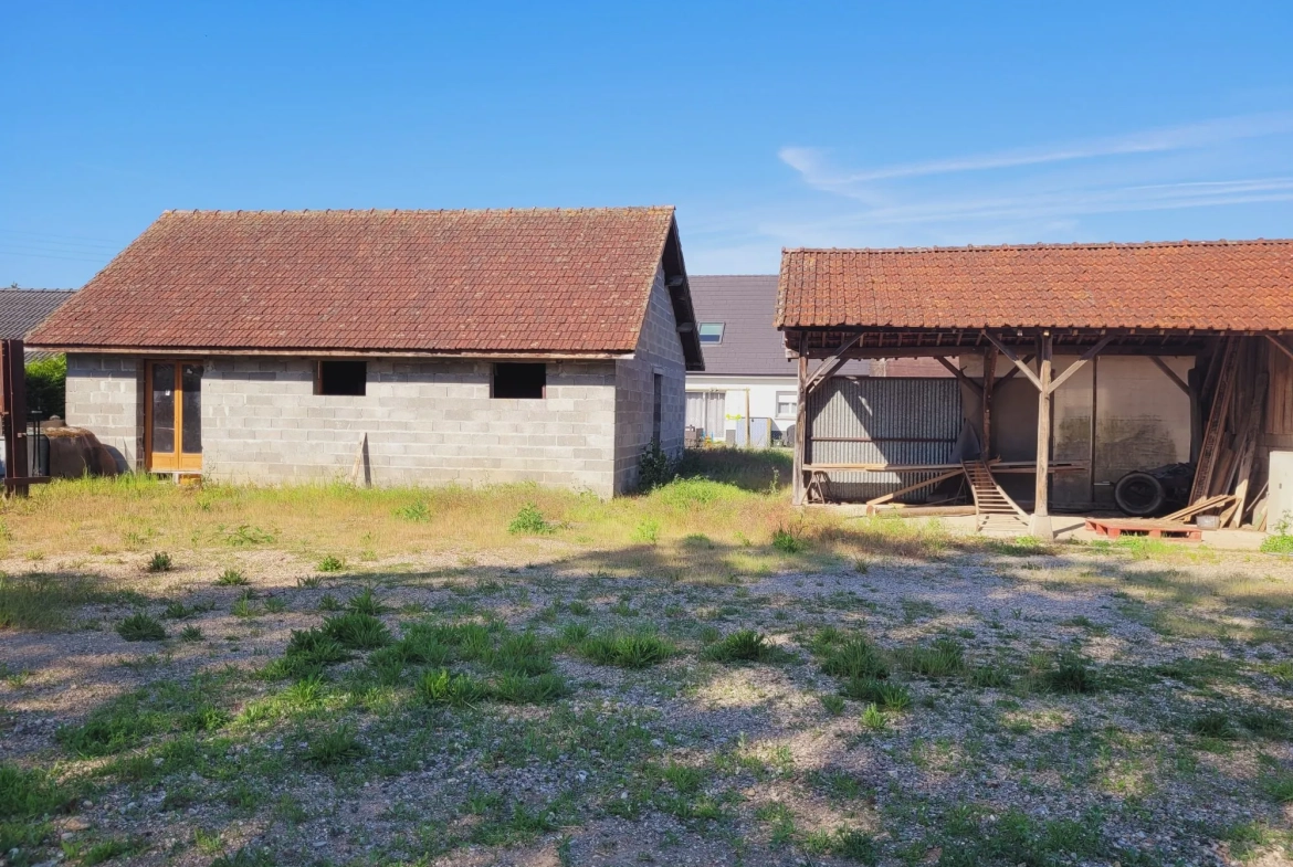 Maison à aménager de 80 m² à Acquigny avec terrain de 800 m² à personnaliser 