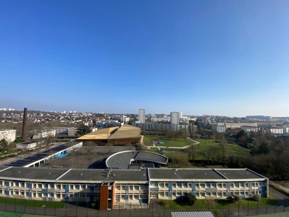 Très bel appartement de 58 m² avec balcon à Antony proche RER et écoles
