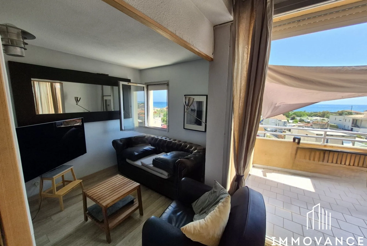 Salon Appartement Type 2 avec Vue Mer à Frontignan Plage 