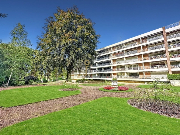 PARC PRIVÉ SÉCURISÉ Appartement 2 pièces lumineux avec balcon à Barbieux, proche Lille