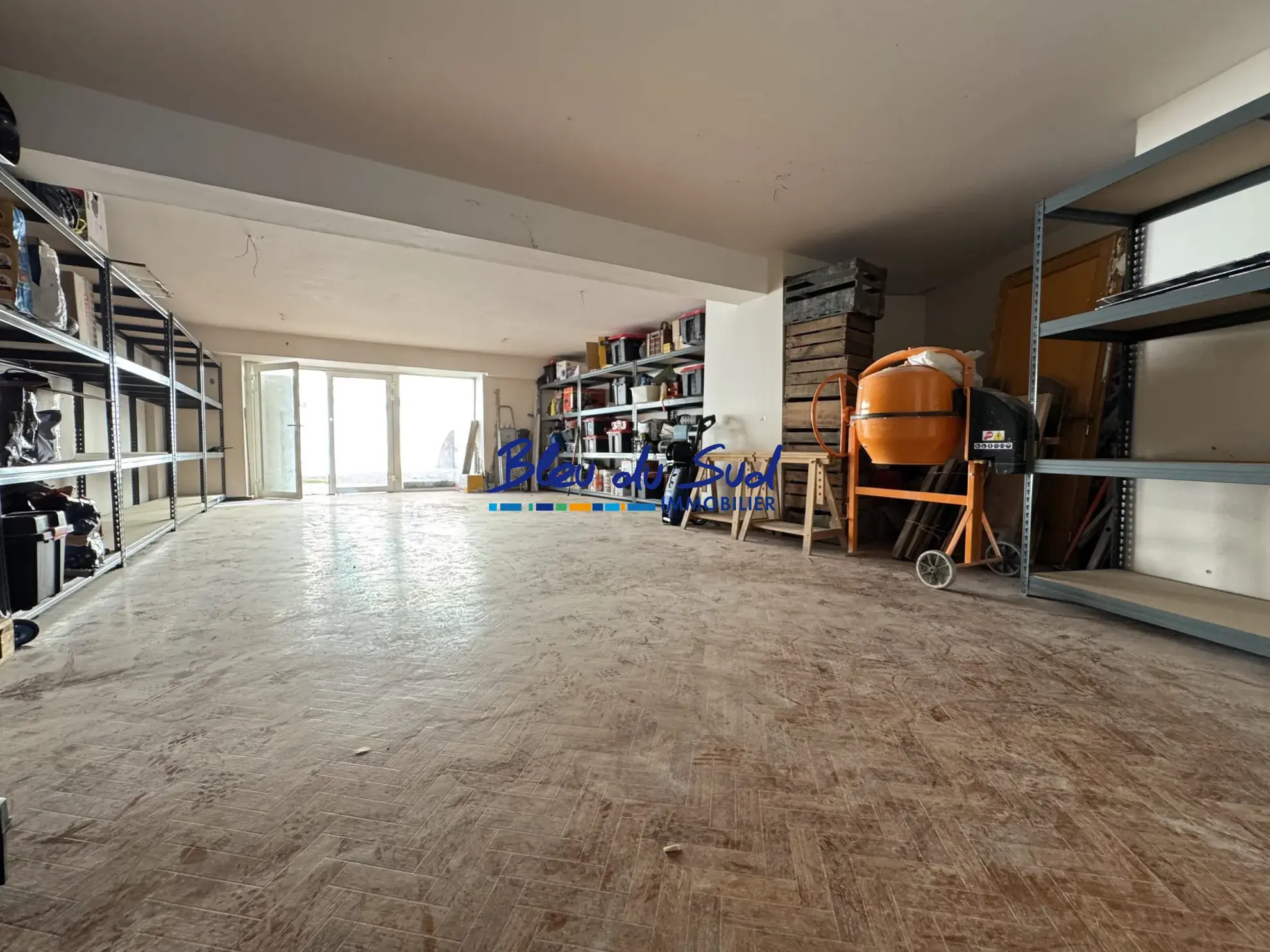 GARAGE Grand appartement à rénover avec jardin et garage à Vernet-les-Bains - 180 m² 