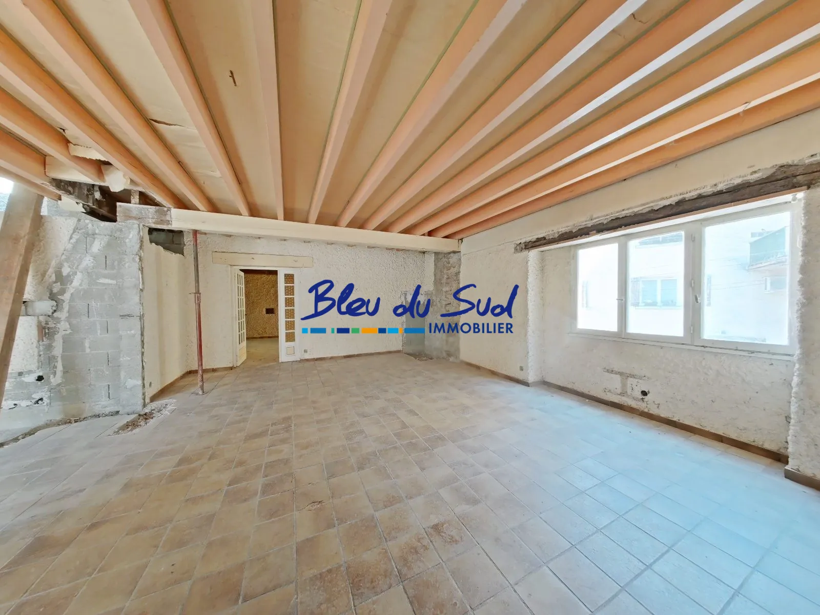 Grand appartement à rénover avec jardin et garage à Vernet-les-Bains - 180 m² 