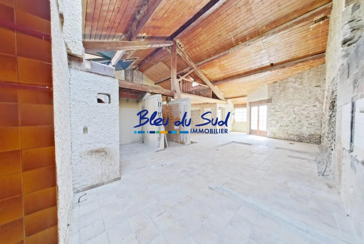 Grand appartement à rénover avec jardin et garage à Vernet-les-Bains - 180 m² 
