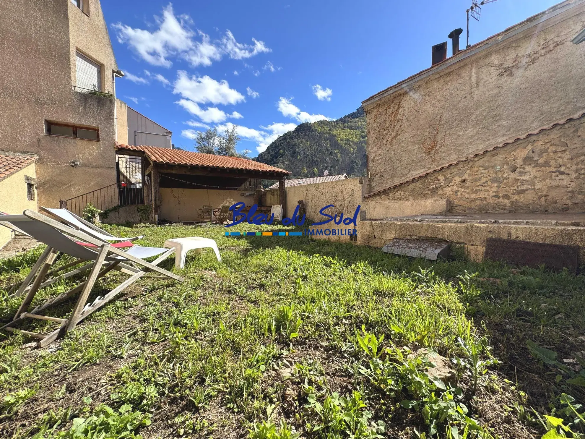 Grand appartement à rénover avec jardin et garage à Vernet-les-Bains - 180 m² 