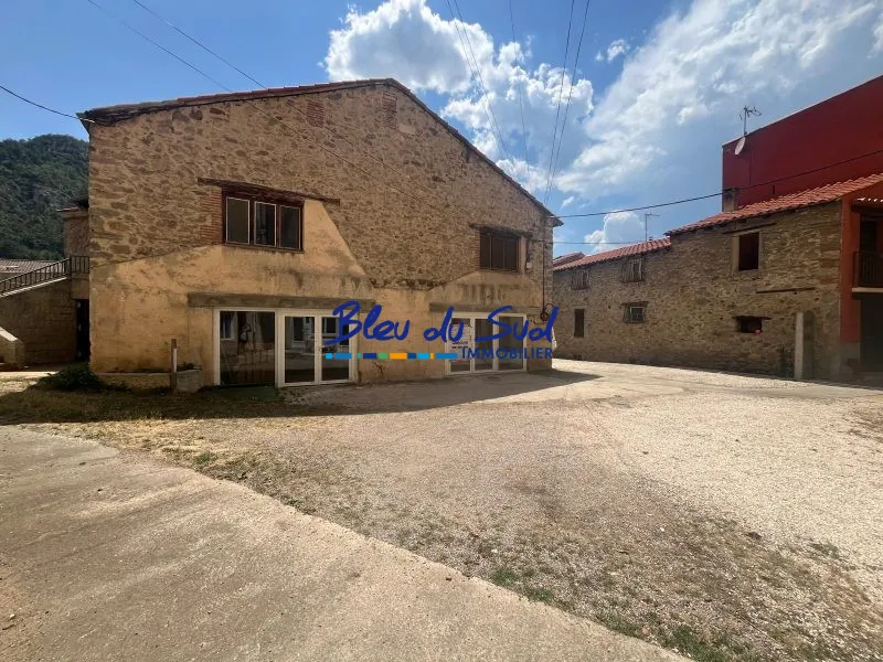 Grand appartement à rénover avec jardin et garage à Vernet-les-Bains - 180 m² 
