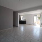Maison rénovée 3 chambres avec garage et terrasse à Choisy-au-Bac