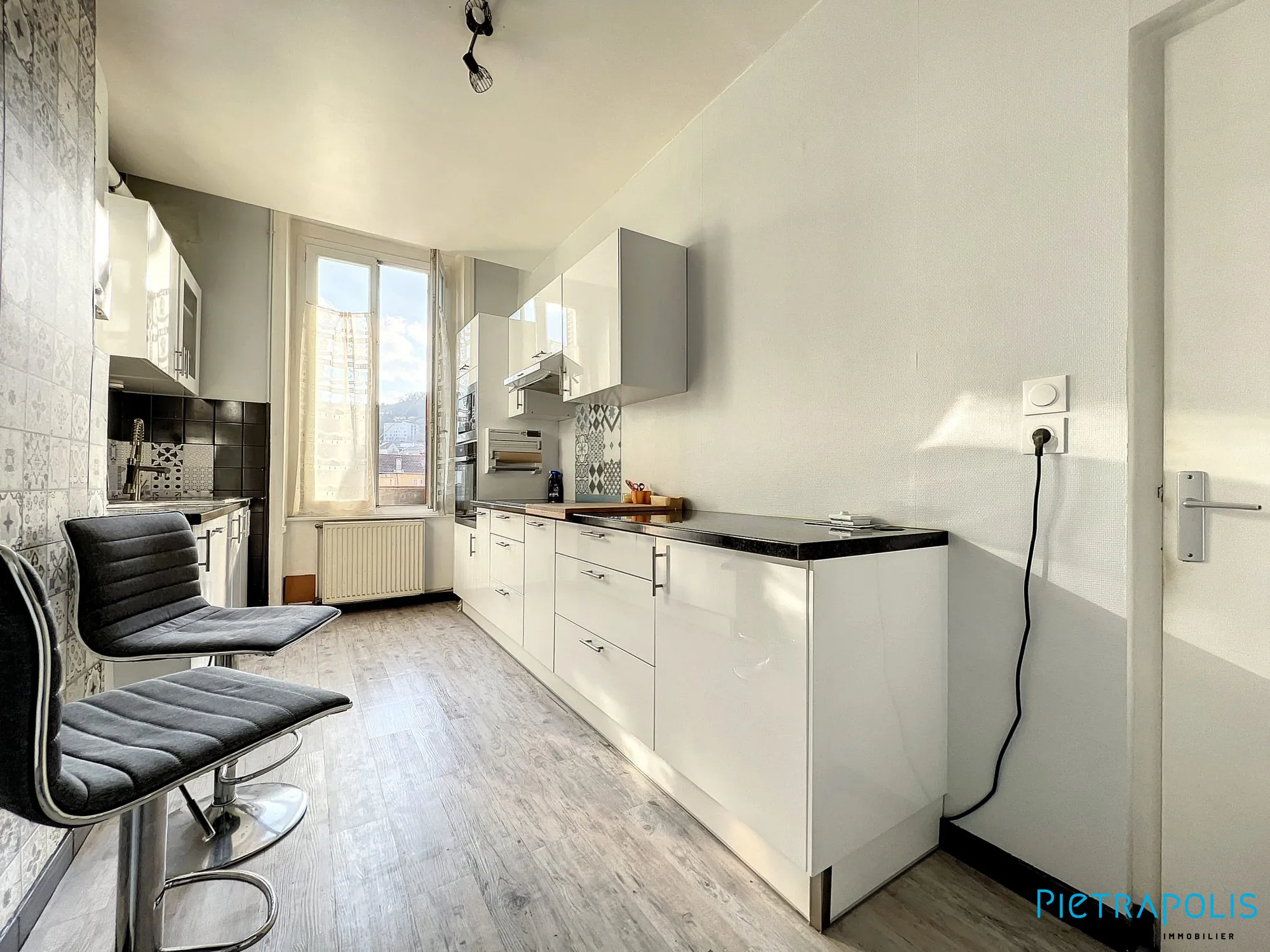 Appartement de 96 m² à Tarare en vente, idéalement situé au centre 