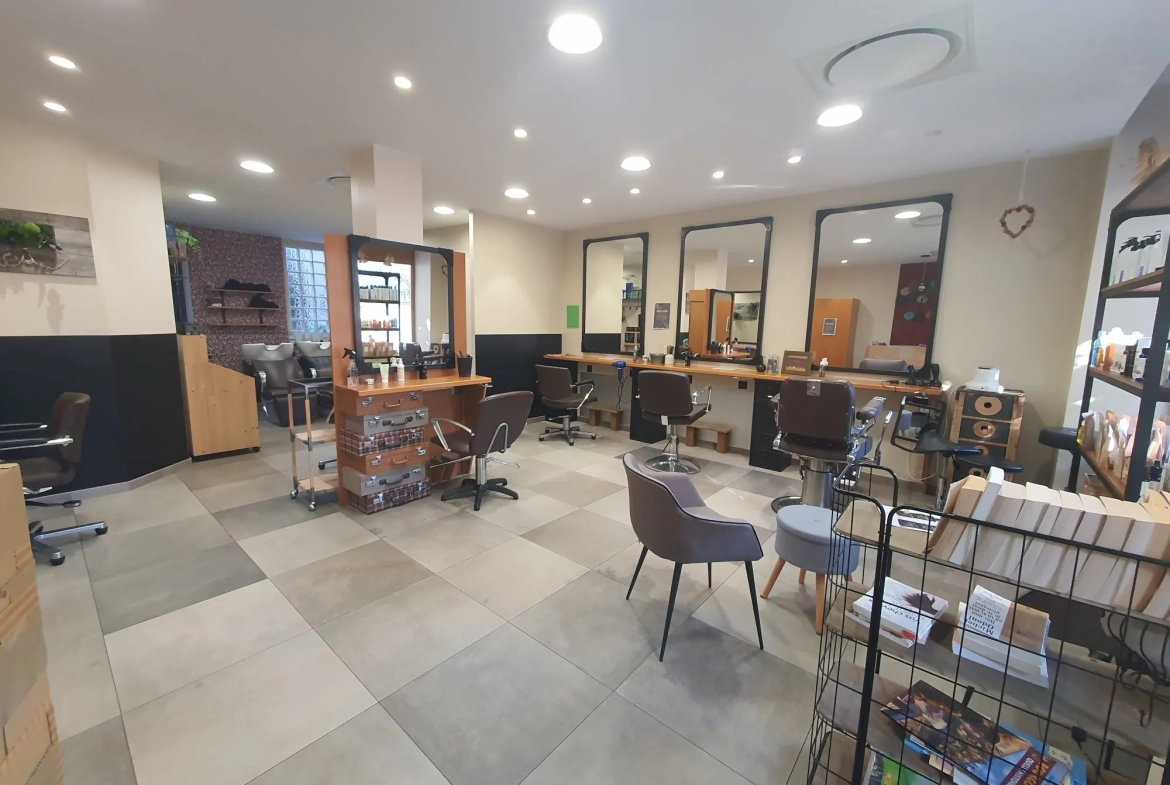 Fonds de commerce salon de coiffure bio à Dijon 55 m² 