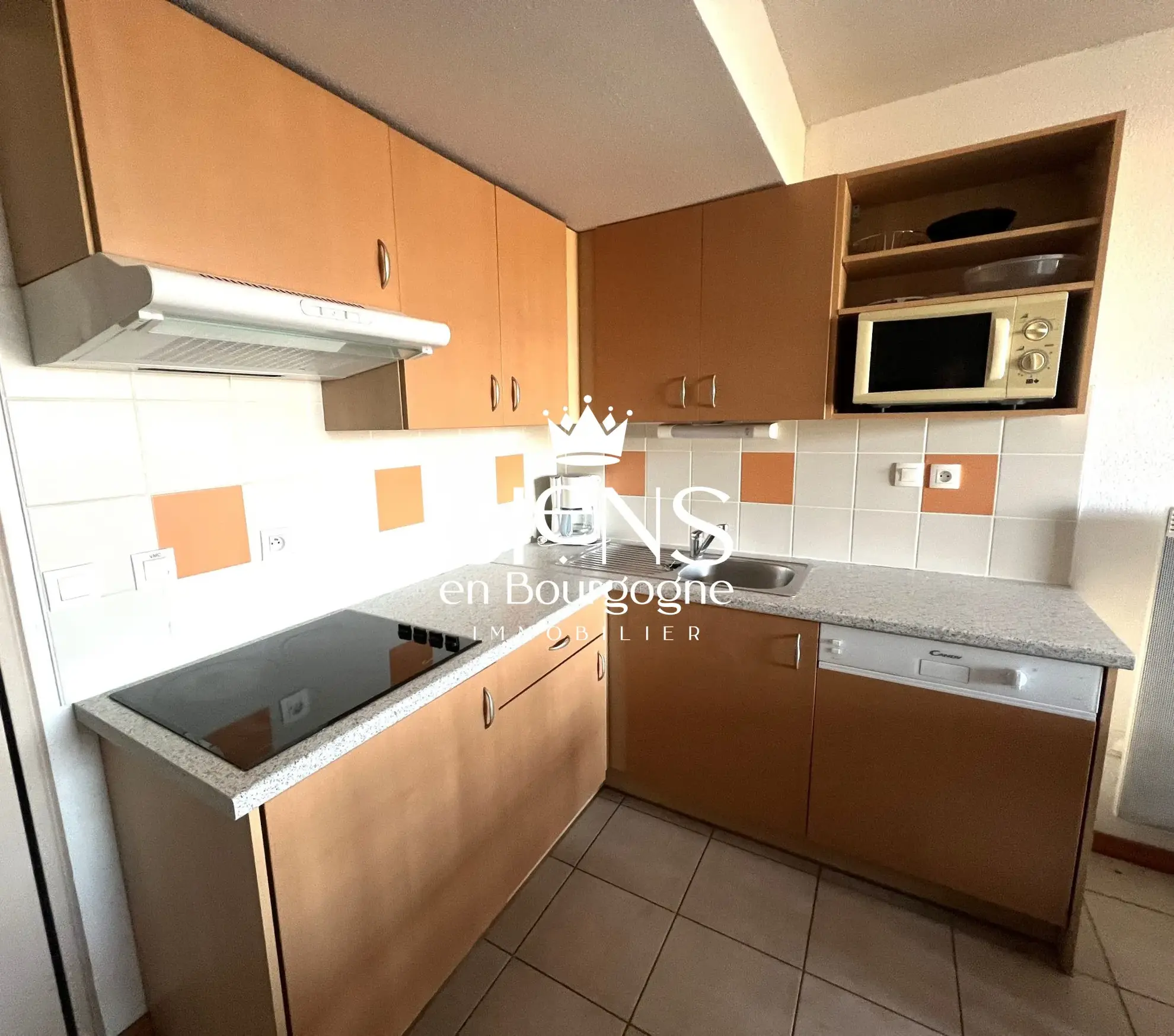 Appartement 2 bis avec terrasse et piscine dans résidence touristique près de Beaune 