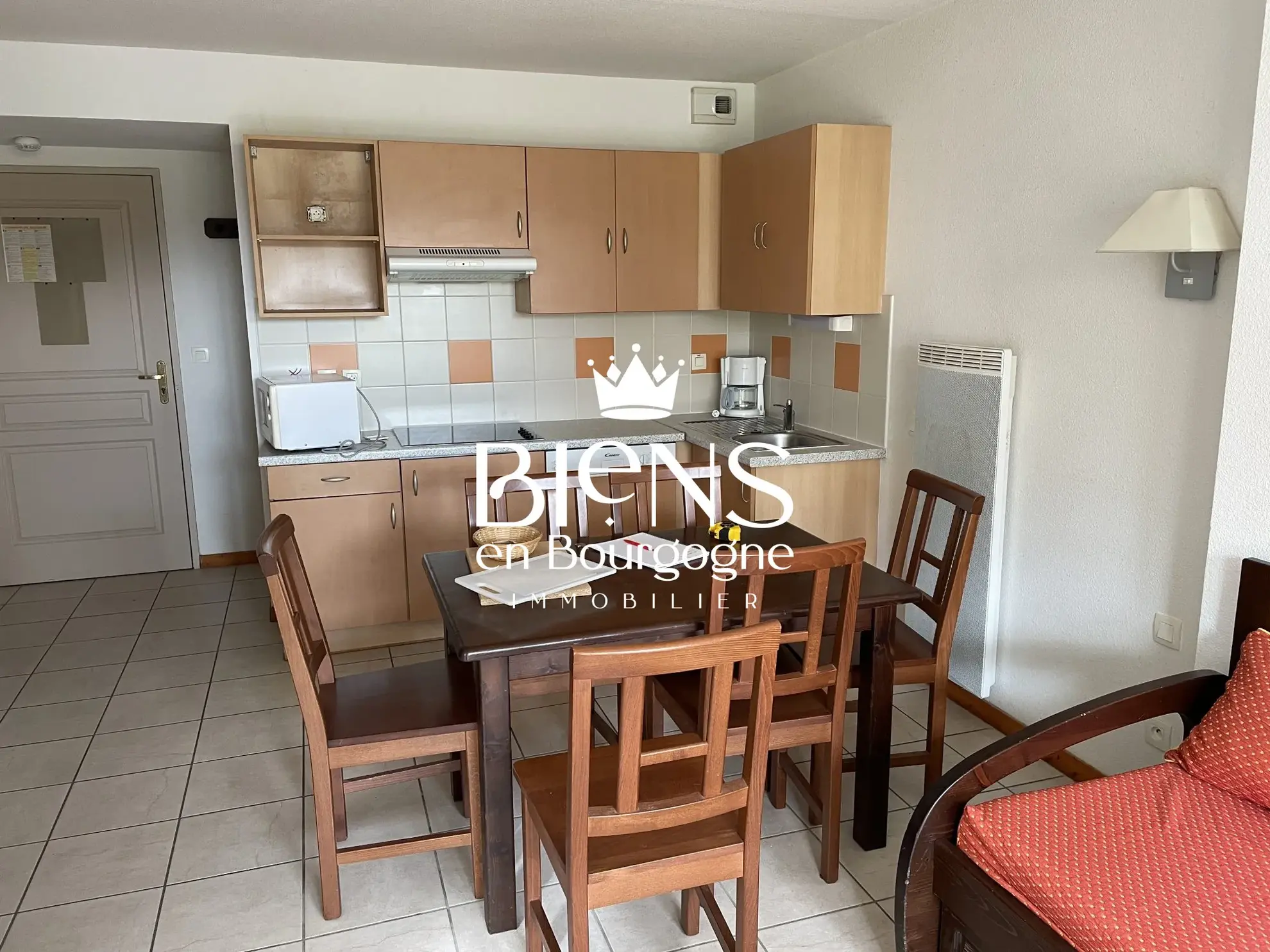 Appartement 2 bis avec terrasse et piscine dans résidence touristique près de Beaune 
