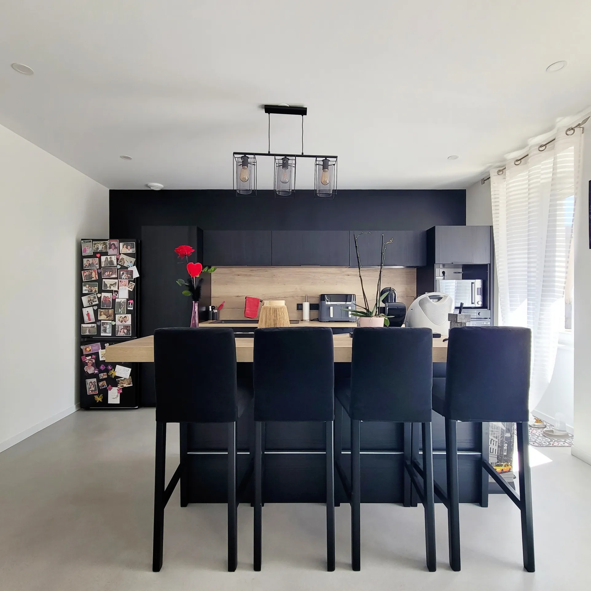 Appartement duplex rénové de 98 m² avec terrasse à Misérieux 