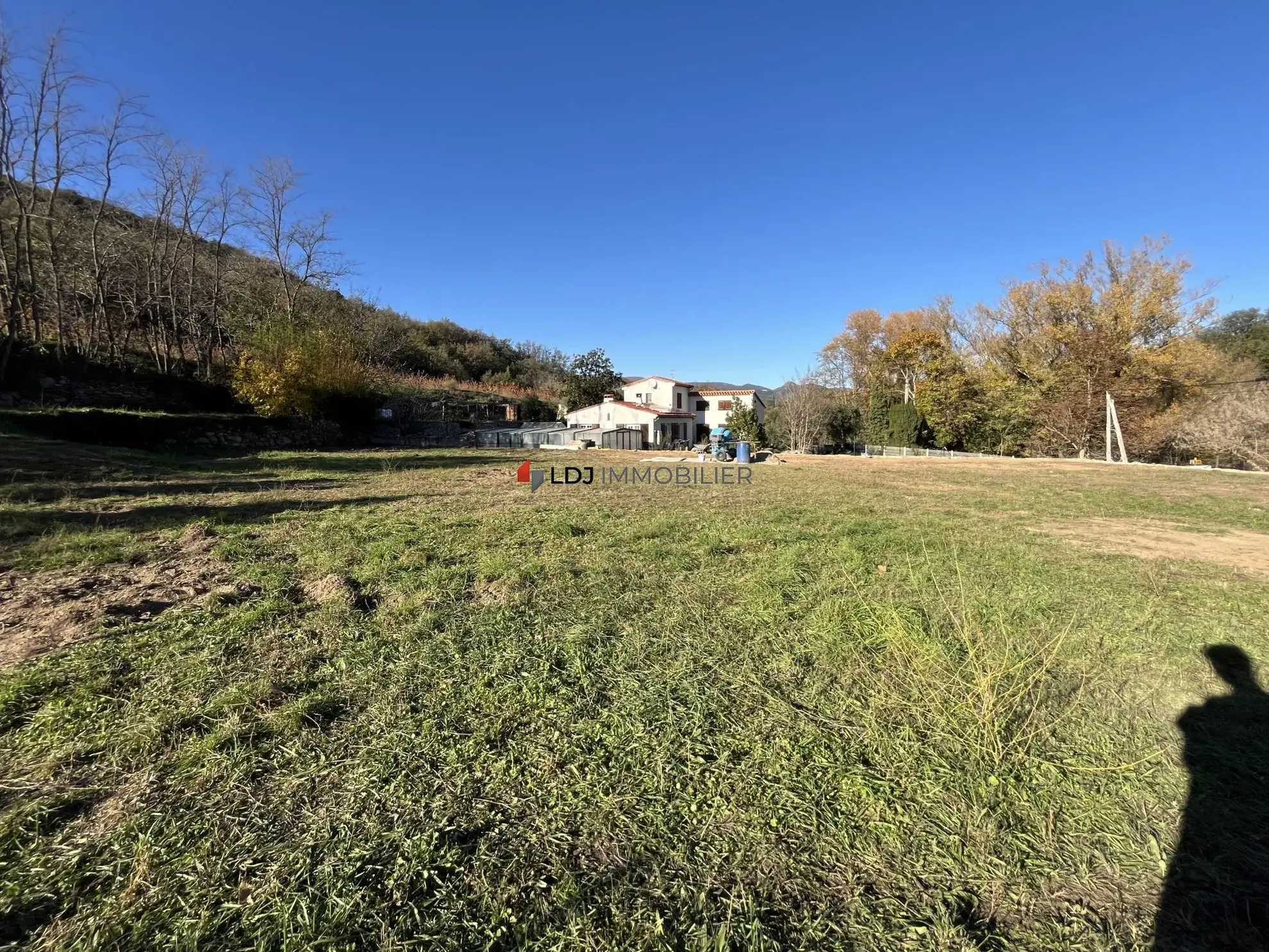 Terrain de 1950 m² à Finestret – Opportunité à saisir dans un cadre paisible 