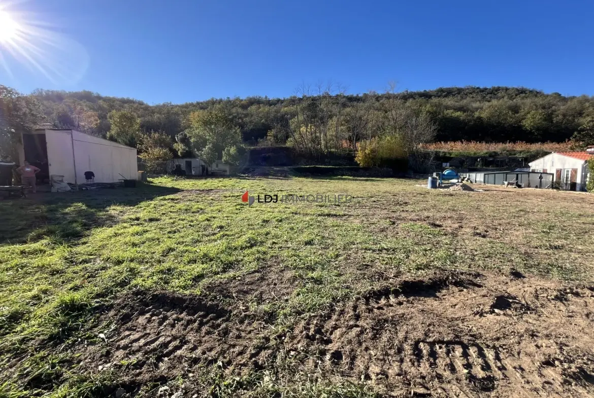 Terrain de 1950 m² à Finestret – Opportunité à saisir dans un cadre paisible 