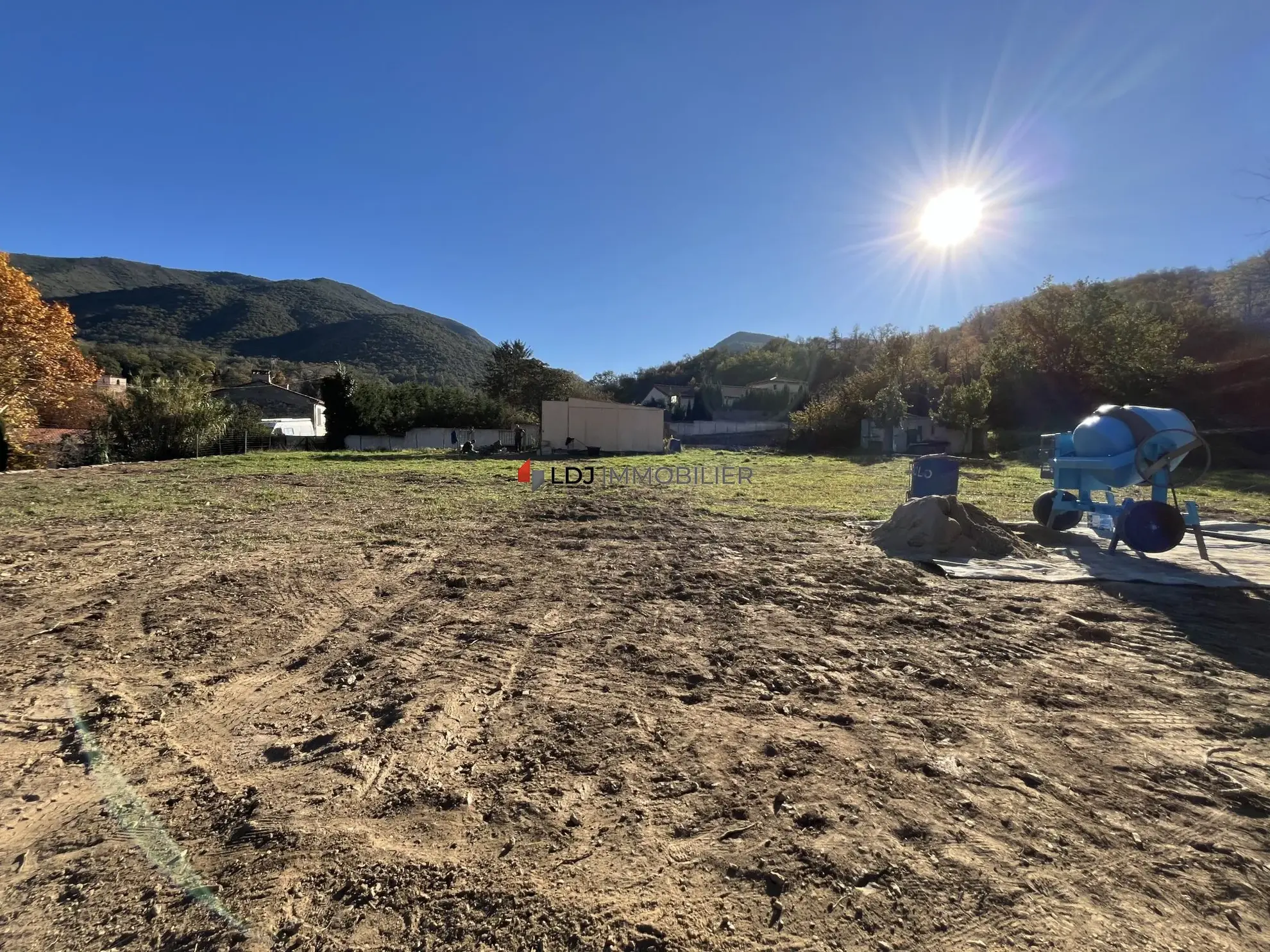 Terrain de 1950 m² à Finestret – Opportunité à saisir dans un cadre paisible 