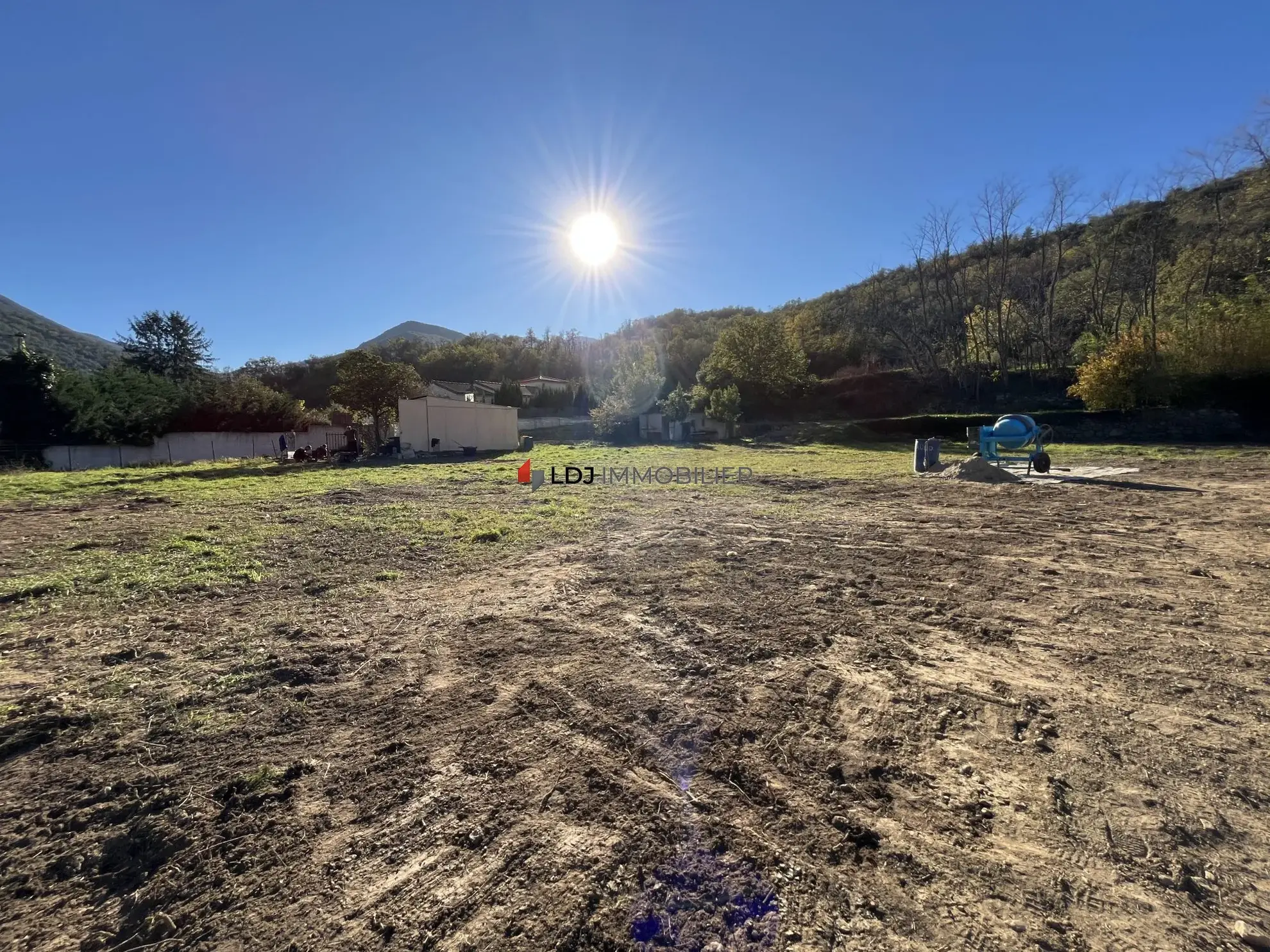 Terrain de 1950 m² à Finestret – Opportunité à saisir dans un cadre paisible 