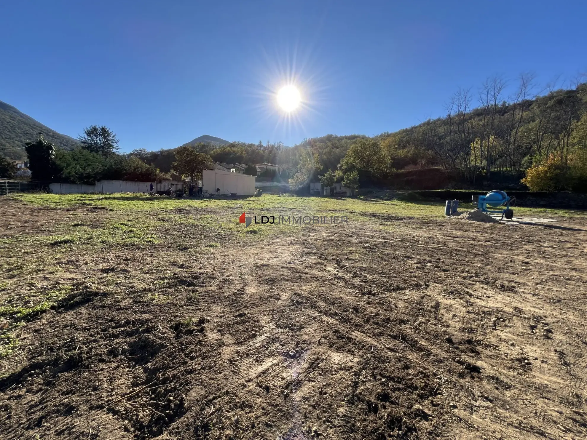 Terrain de 1950 m² à Finestret – Opportunité à saisir dans un cadre paisible 