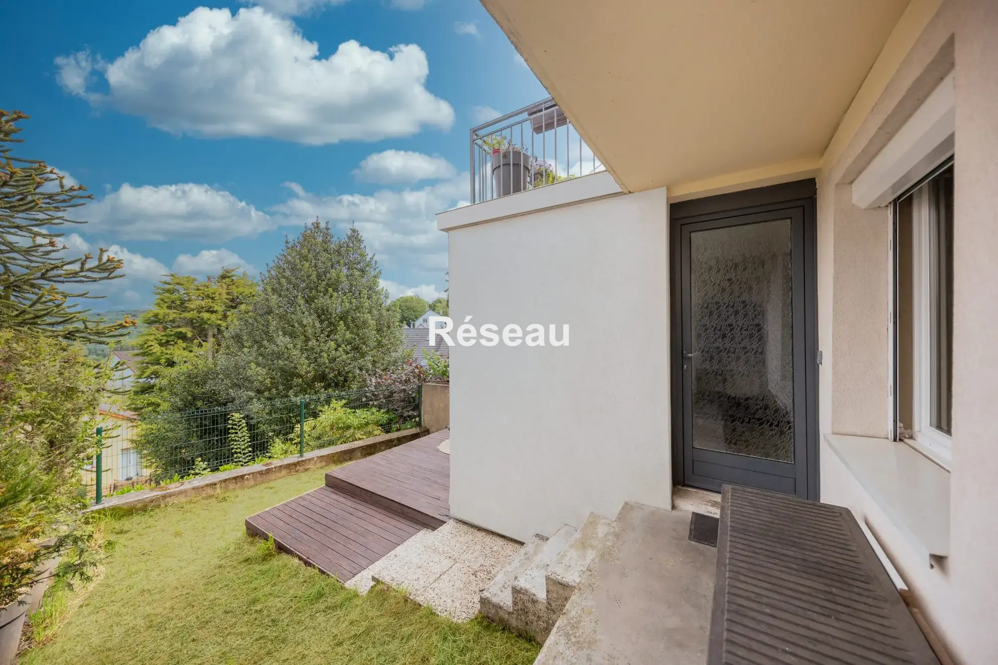 Appartement 2 pièces avec jardin et vue panoramique à Saclay 