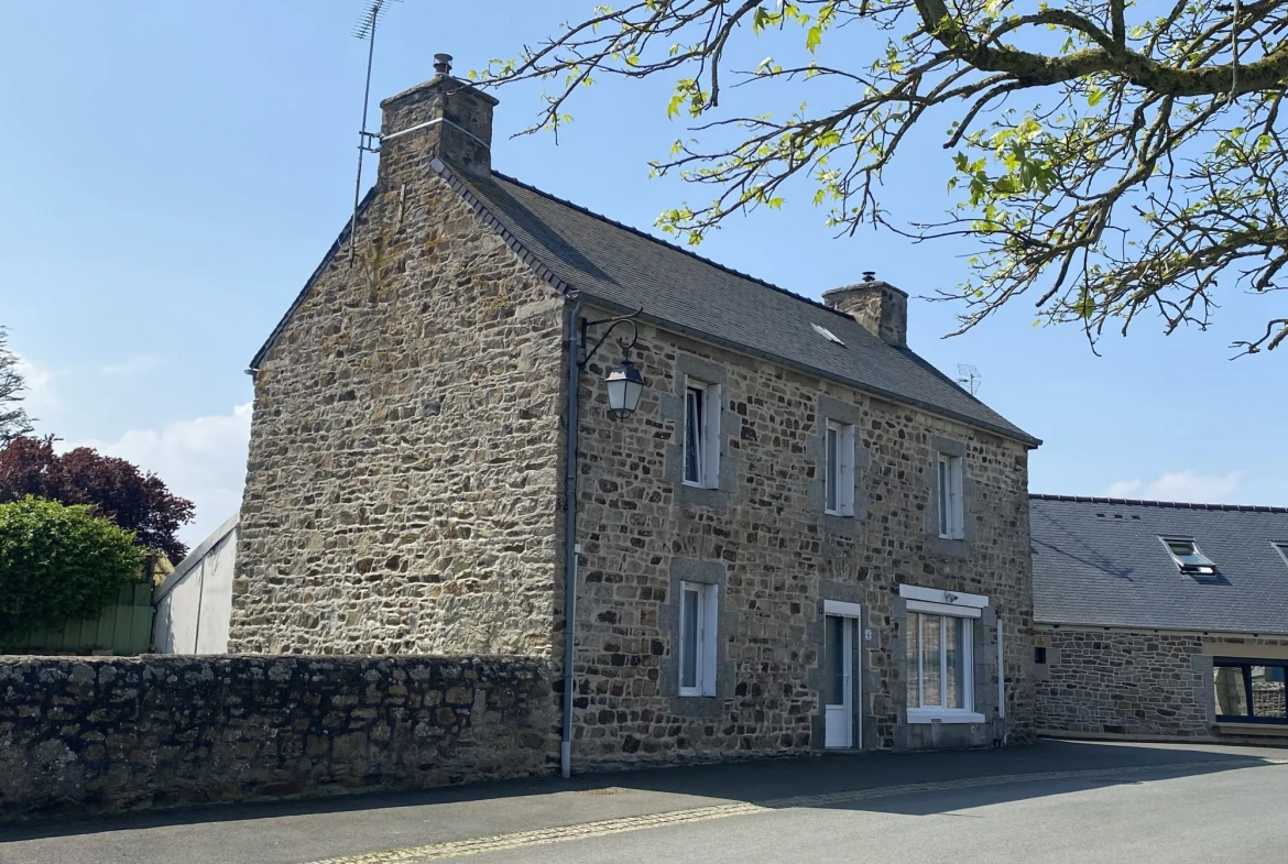 Maison en pierre avec jardin clos et potentiel de rénovation à Plouec-du-Trieux 