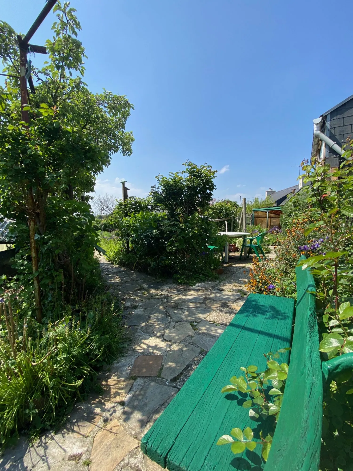 Maison en pierre avec jardin clos et potentiel de rénovation à Plouec-du-Trieux 