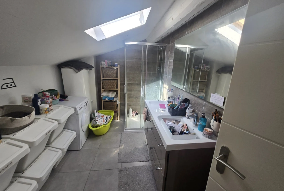 Bel appartement T3 duplex rénové à Toul en centre-ville 