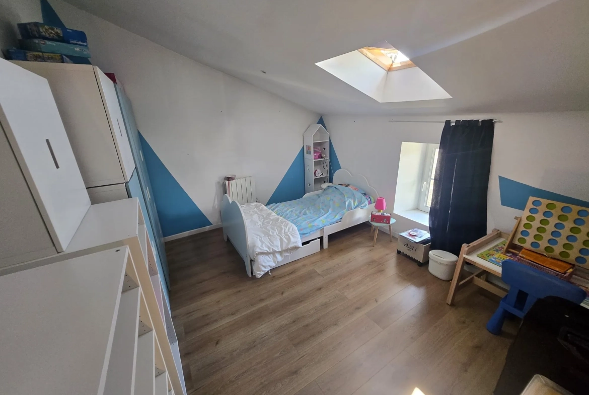 Bel appartement T3 duplex rénové à Toul en centre-ville 