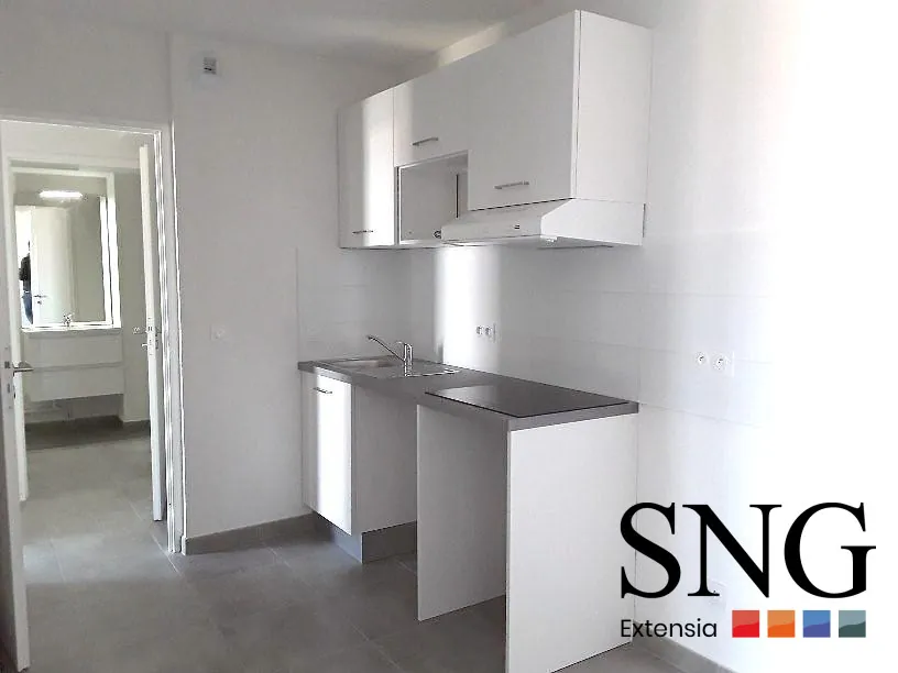 Appartement 3 pièces récent avec terrasse, parking et garage à Pollestres 