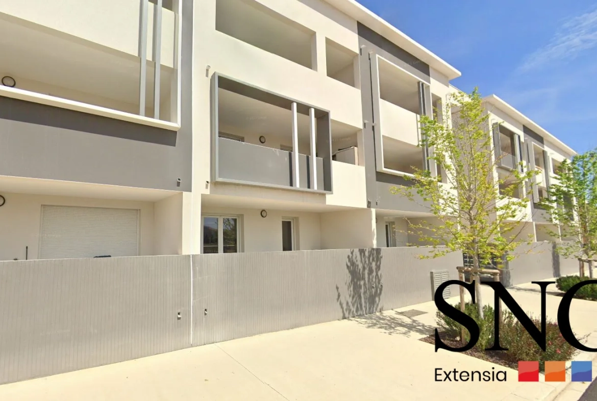 Appartement 3 pièces récent avec terrasse, parking et garage à Pollestres 