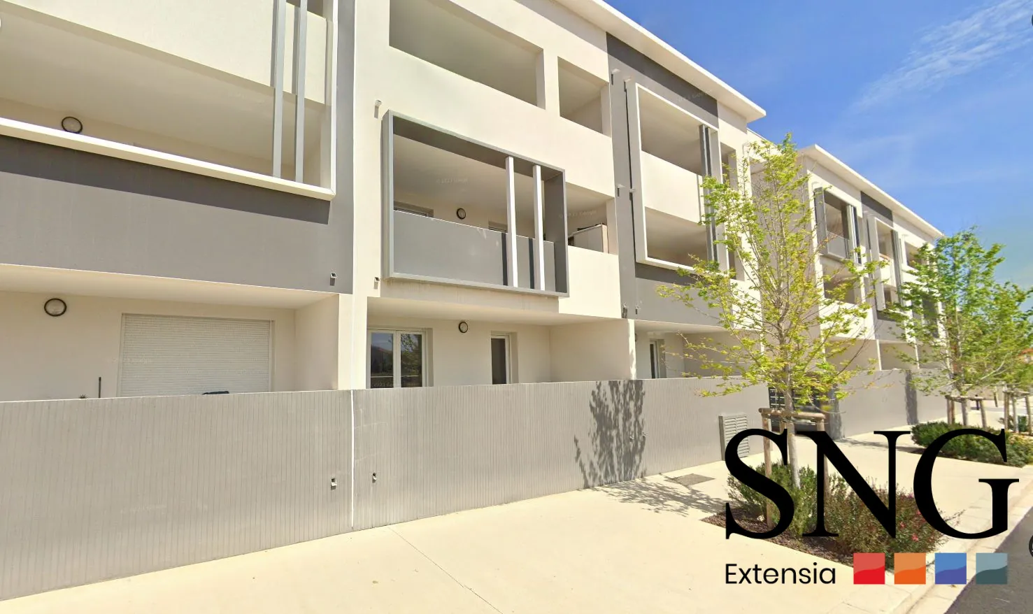 Appartement 3 pièces récent avec terrasse, parking et garage à Pollestres 
