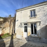 Maison rénovée à Sainte-Maure-de-Touraine avec vue dégagée et grand terrain