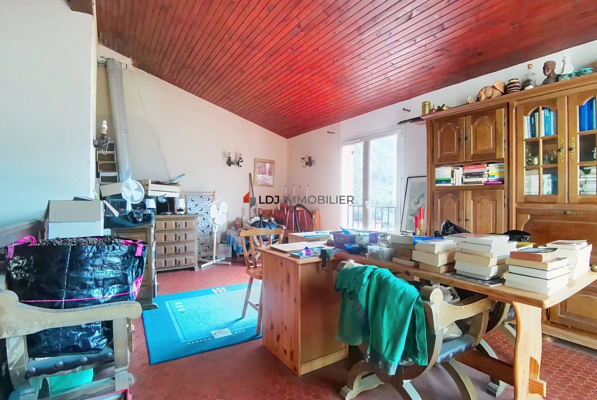 Belle maison 93 m² avec vue à Vernet-les-Bains, prête à vivre 