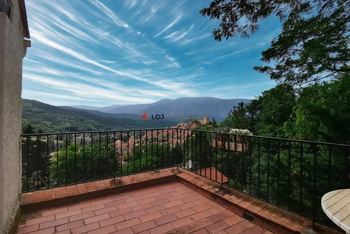Belle maison 93 m² avec vue à Vernet-les-Bains, prête à vivre 