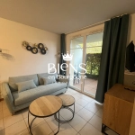 SALON Appartement en Rez-de-Chaussée avec Terrasse et Piscine à Beaune
