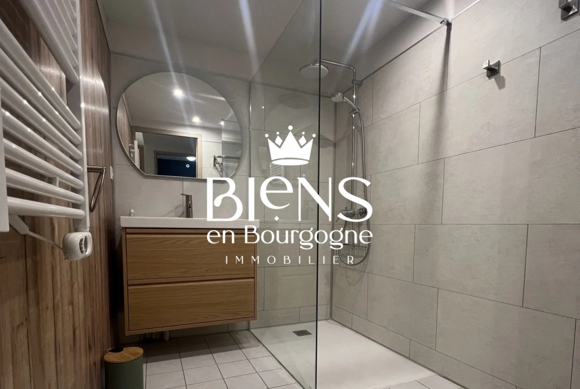 SALLE D4EAU Appartement en Rez-de-Chaussée avec Terrasse et Piscine à Beaune 
