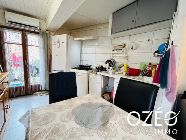Maison de village à rénover de 75 m² à Millas avec 3 chambres et bureau 