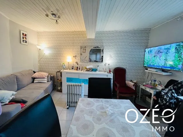 Maison de village à rénover de 75 m² à Millas avec 3 chambres et bureau 