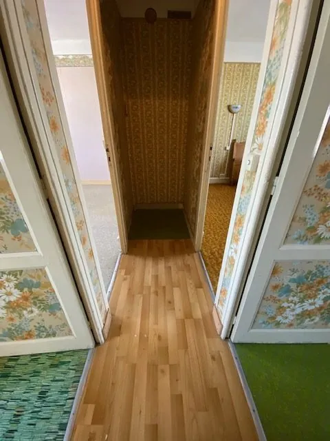 Maison à vendre à Saint-Cosme-en-Vairais avec 4 chambres, jardin et dépendances 