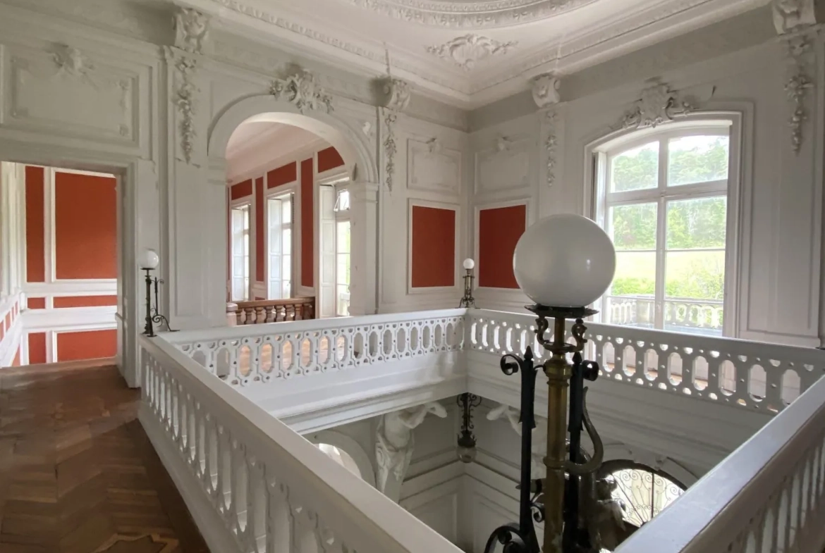 Appartement dans un château historique à Trélissac avec terrasse et parking 