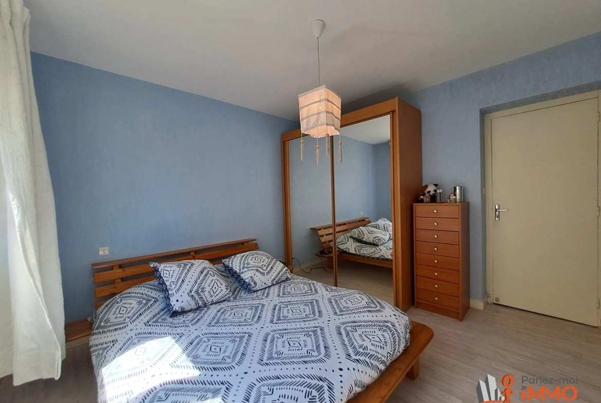 Appartement T2 de 48m² avec cave et ascenseur à Saint-Etienne 