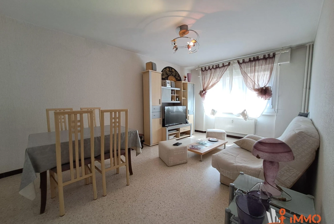 Appartement T2 de 48m² avec cave et ascenseur à Saint-Etienne 