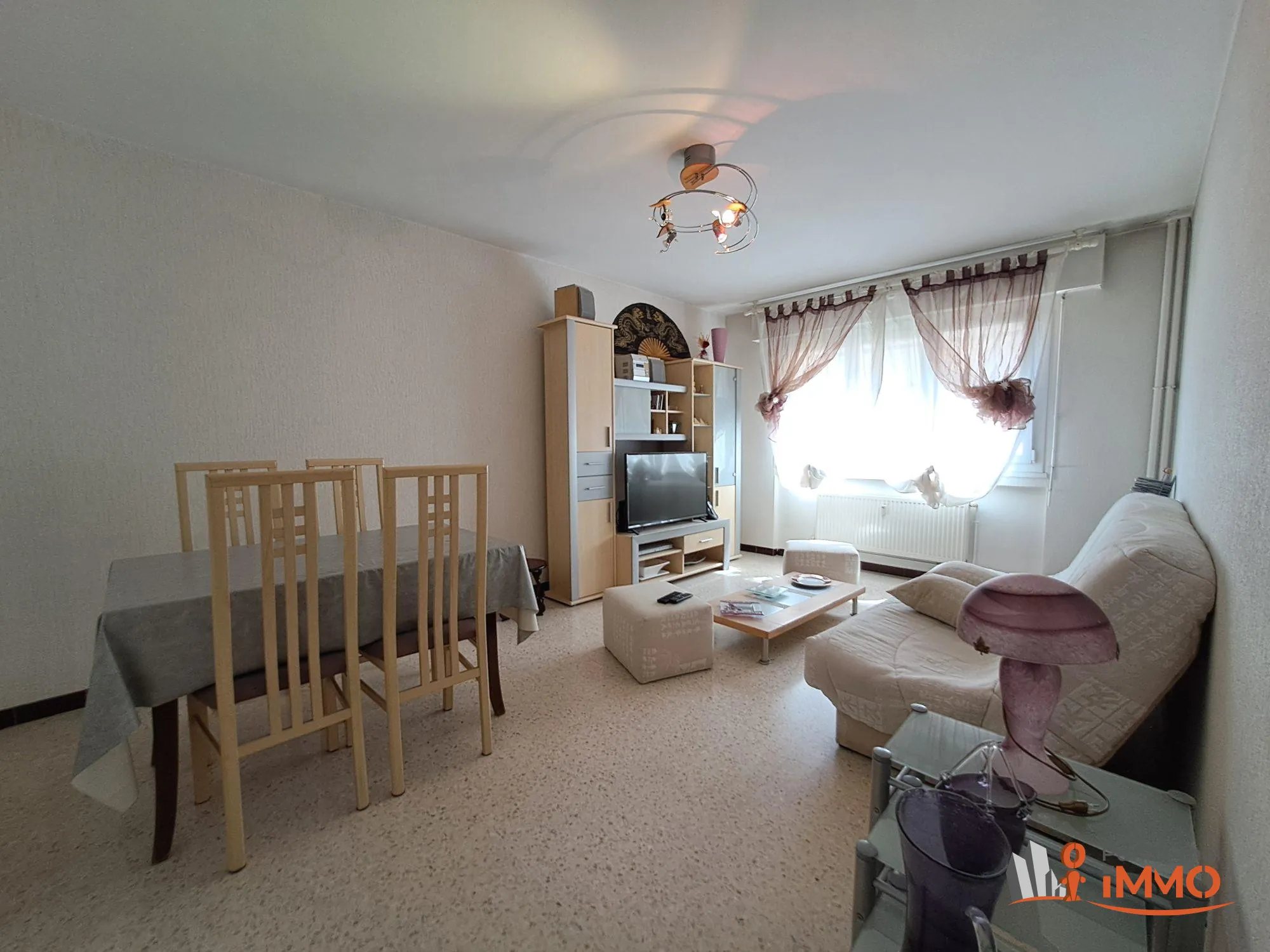Appartement T2 de 48m² avec cave et ascenseur à Saint-Etienne 