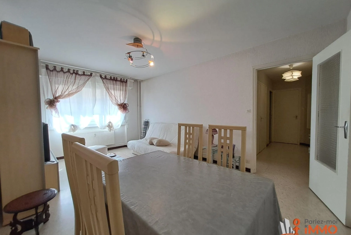 Appartement T2 de 48m² avec cave et ascenseur à Saint-Etienne 